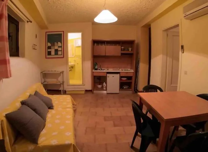 Casa Limone Chianalea 公寓 *